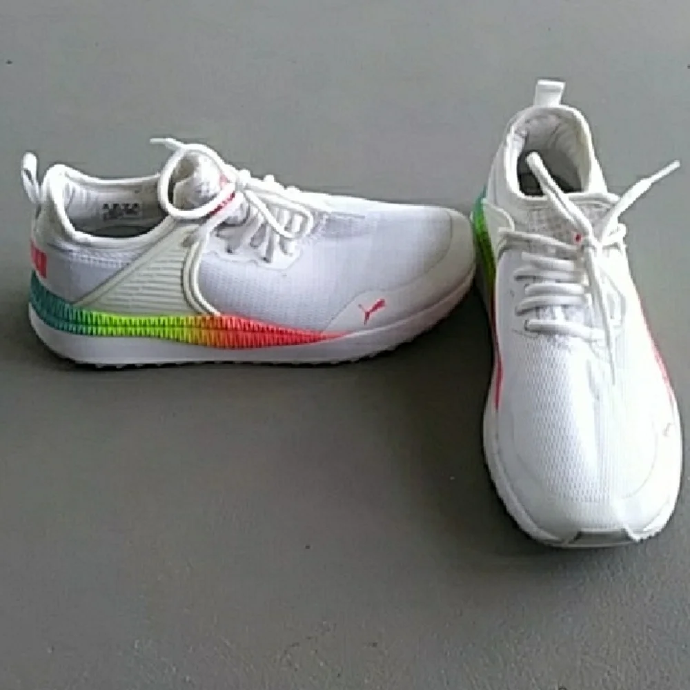 Puma sneakers white